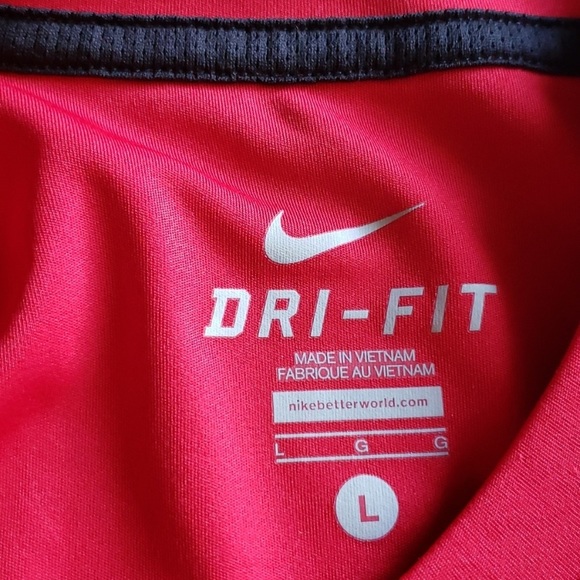 Men's Nike Dri-Fit Performance Shirt. - Picture 8 of 10